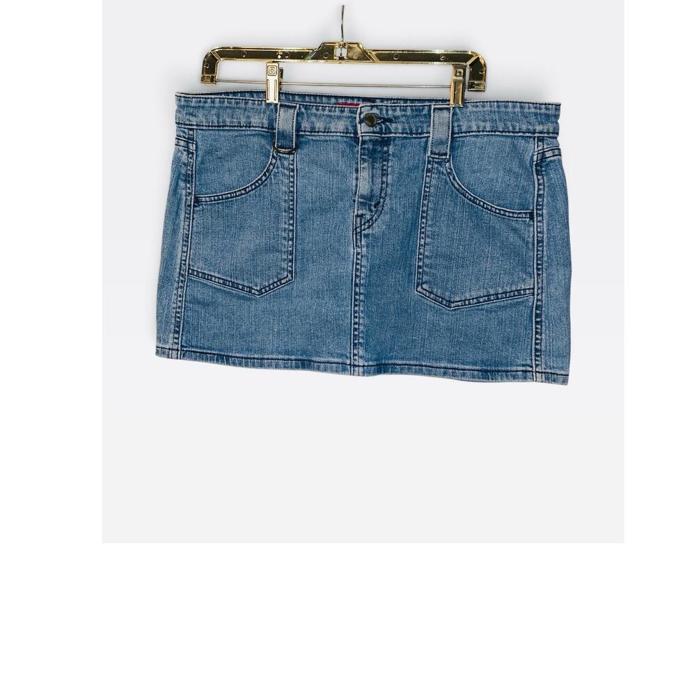 JUNIORS Levi's SUPERLOW STRETCH DISTRESSED BLUE JEAN MINI 13